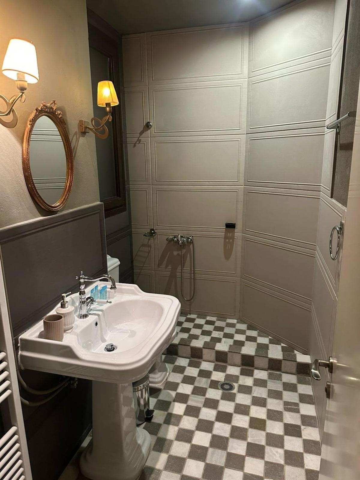 Melies Boutique Hotel Като-Лутраки Экстерьер фото